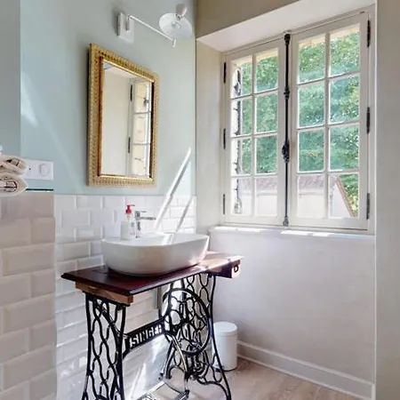 La Trappezienne * 萨尔拉拉卡内达